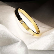 Studded Aura Bangle - ANYX - Bracelet